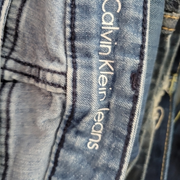Calvin Klein Jeans Ultimate Skinny Jeans Light Wash 4 - Picture 8 of 10